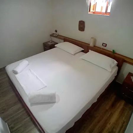 House Cela 3*