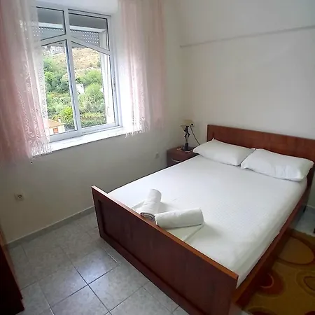 House Cela 3* Gjirokastër