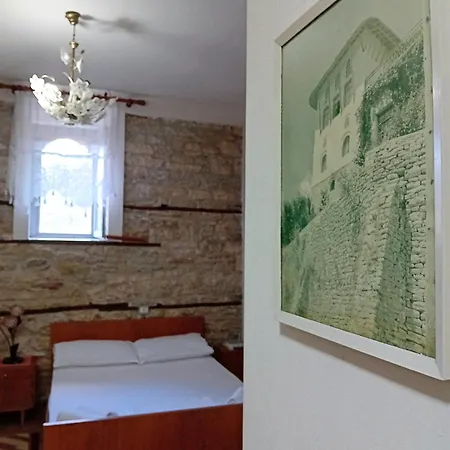 House Cela Hotel