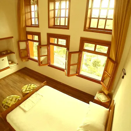 Hotel House Cela 3*