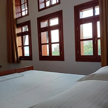 House Cela Hotel