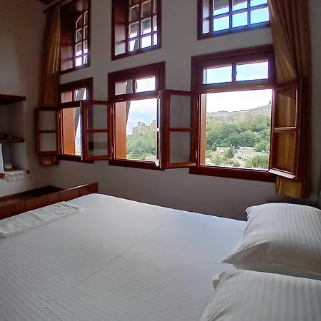 House Cela Hotel 3*