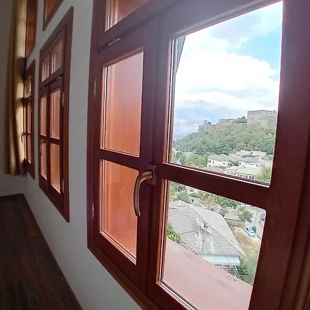 House Cela 3* Gjirokastër