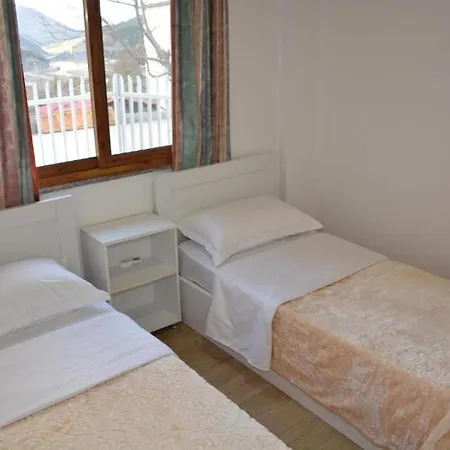 Guest House Cela * Corovode