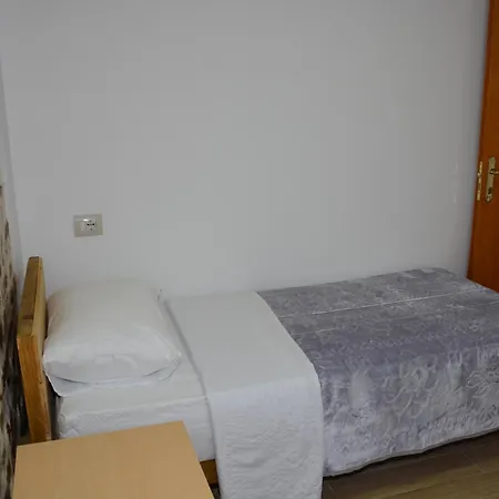 Guest House Cela Corovode