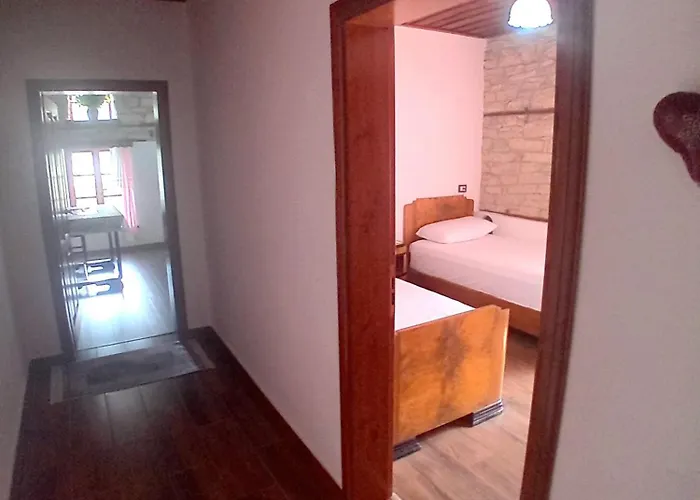 Hotel House Cela 3*