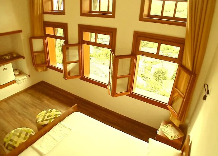 Hotel House Cela 3*