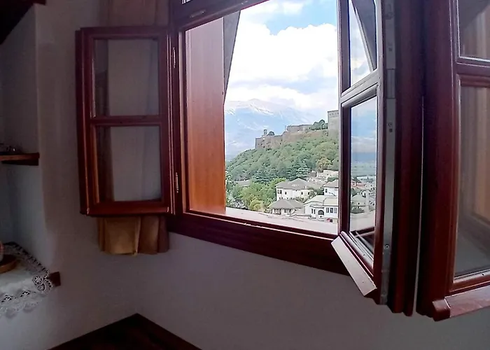 Hotel House Cela 3*