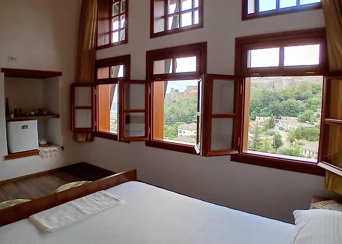 Hotel House Cela 3*