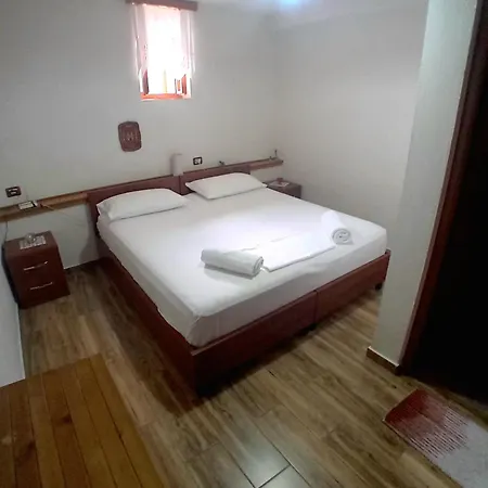 House Cela 3* Gjirokastra