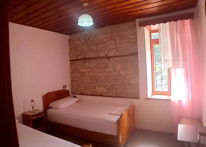 House Cela Gjirokastër