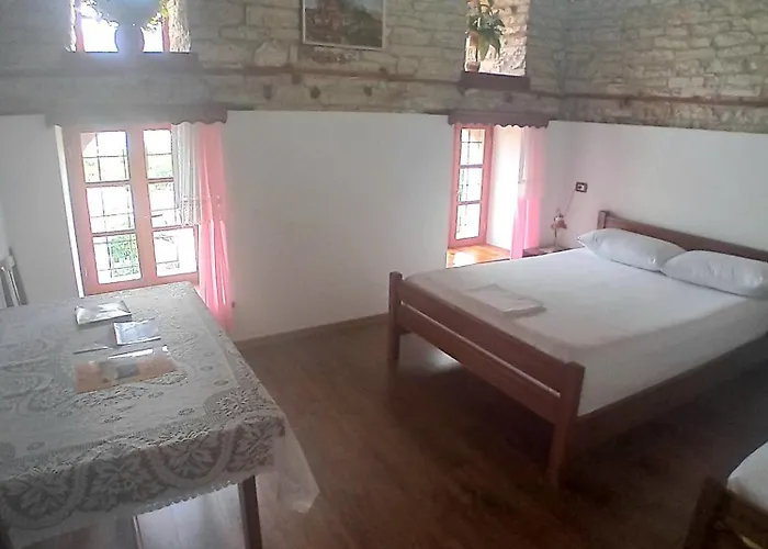 호텔 House Cela Gjirokastër