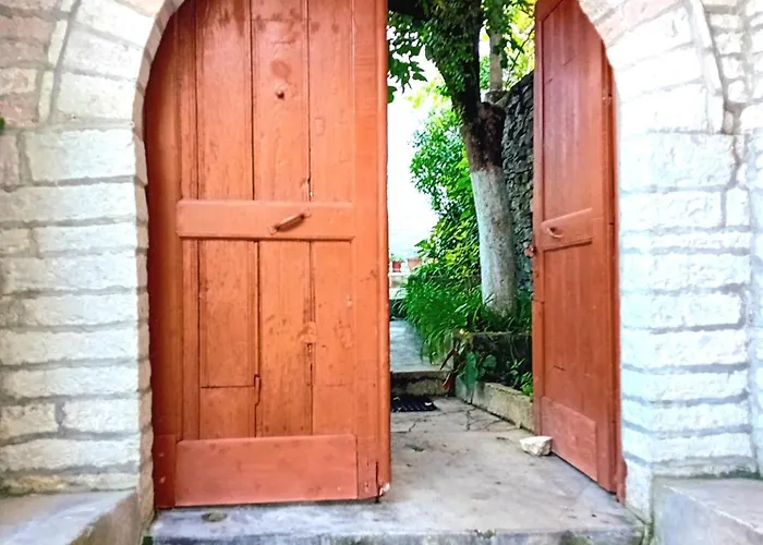 호텔 House Cela 3*